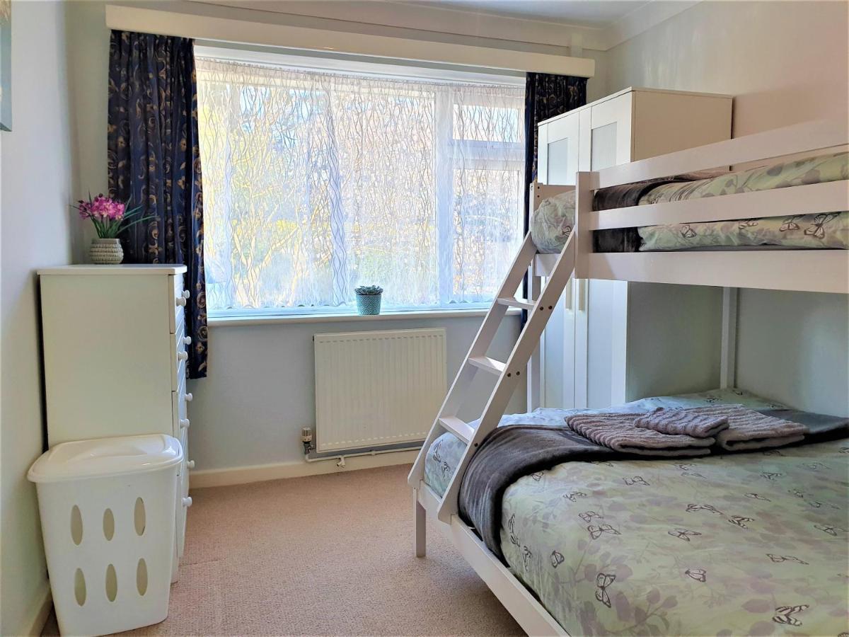 Lions Lodge: Great Location With Hot Tub Ringwood Esterno foto