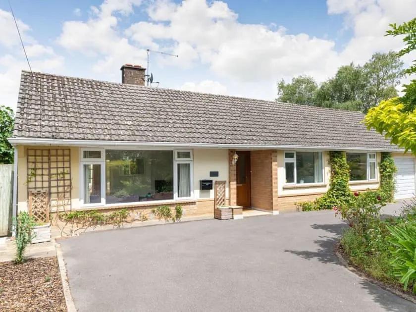 Lions Lodge: Great Location With Hot Tub Ringwood Esterno foto